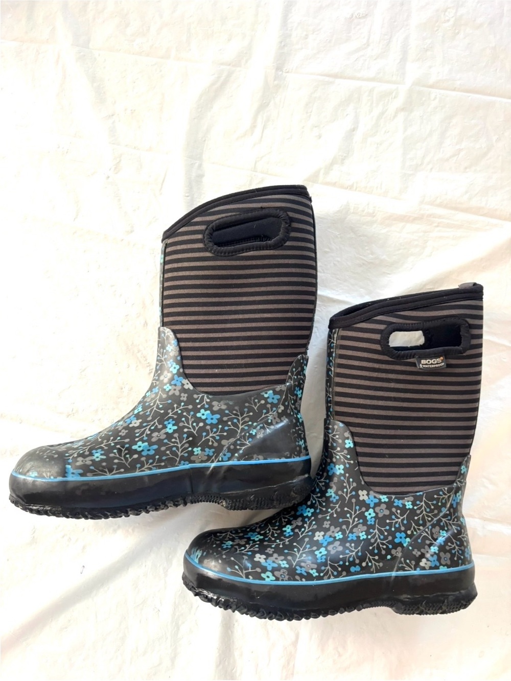 Bogs Black Blue Classic Flower Stripe Waterproof Rain Snow Boots SZ 6 Youth Worn
